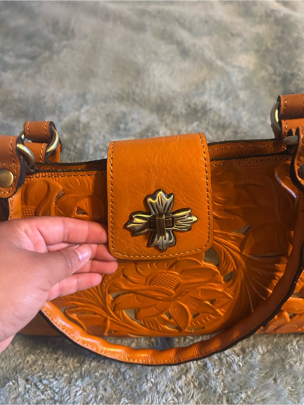 Patricia Nash Hand-Tooled Orange Floral Shoulder Bag - Picture 4 of 7
